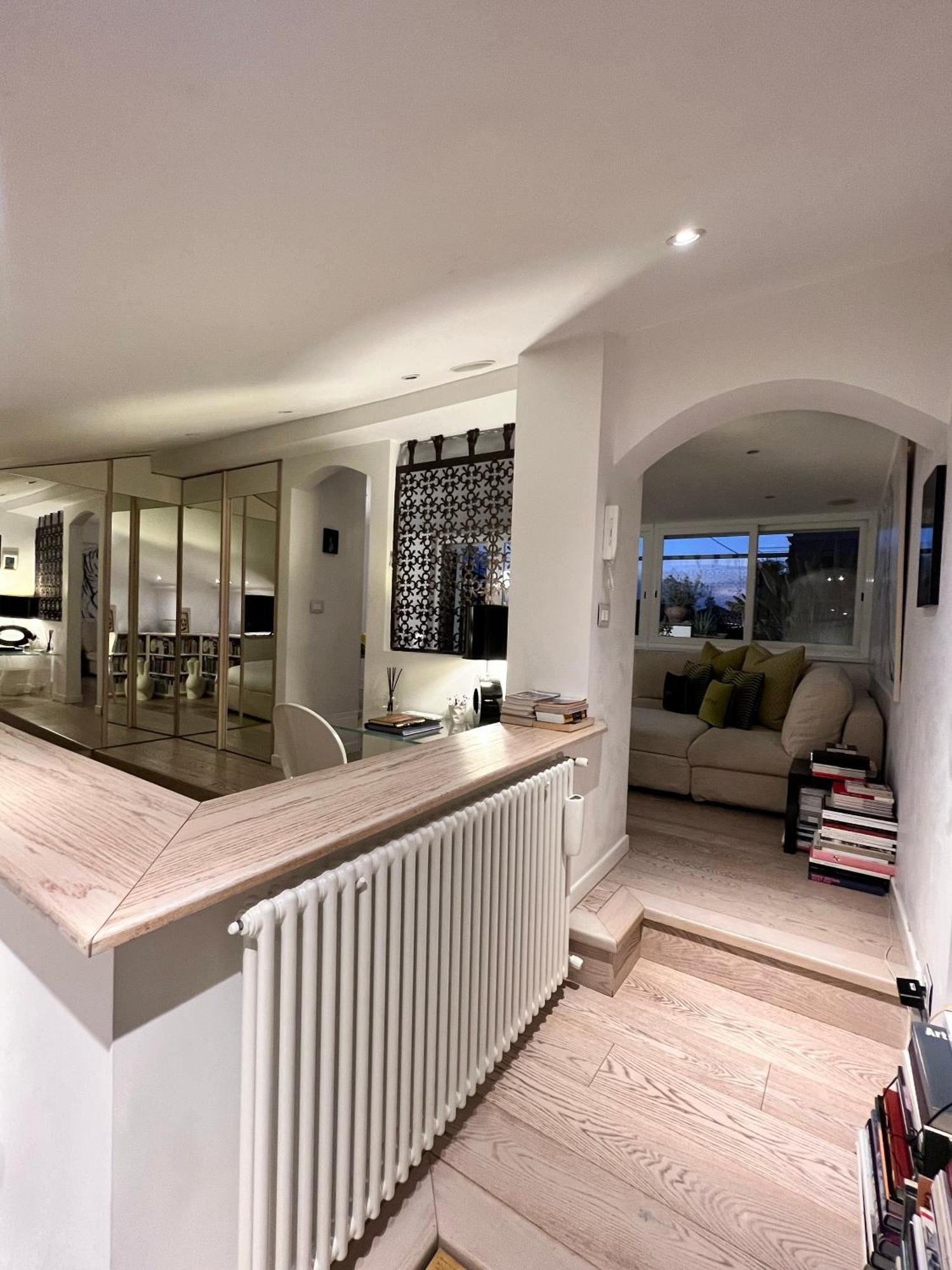 Art Lover's Loft Apartment Rom
